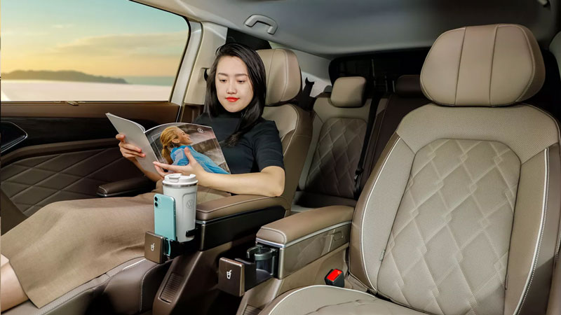Trải nghiệm thực tế ghế thương gia trên Volkswagen Viloran