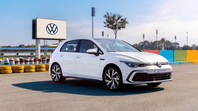 Volkswagen Golf 1.5 eTSI R-Line