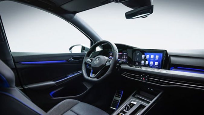 Nội thất Volkswagen Golf R Performance