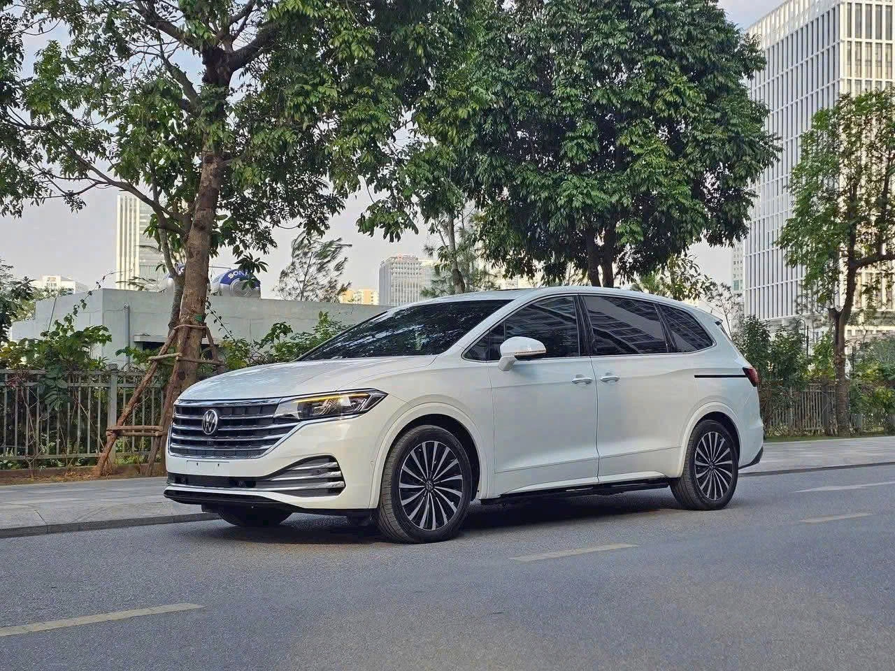 Ngoại thất Volkswagen Viloran Luxury