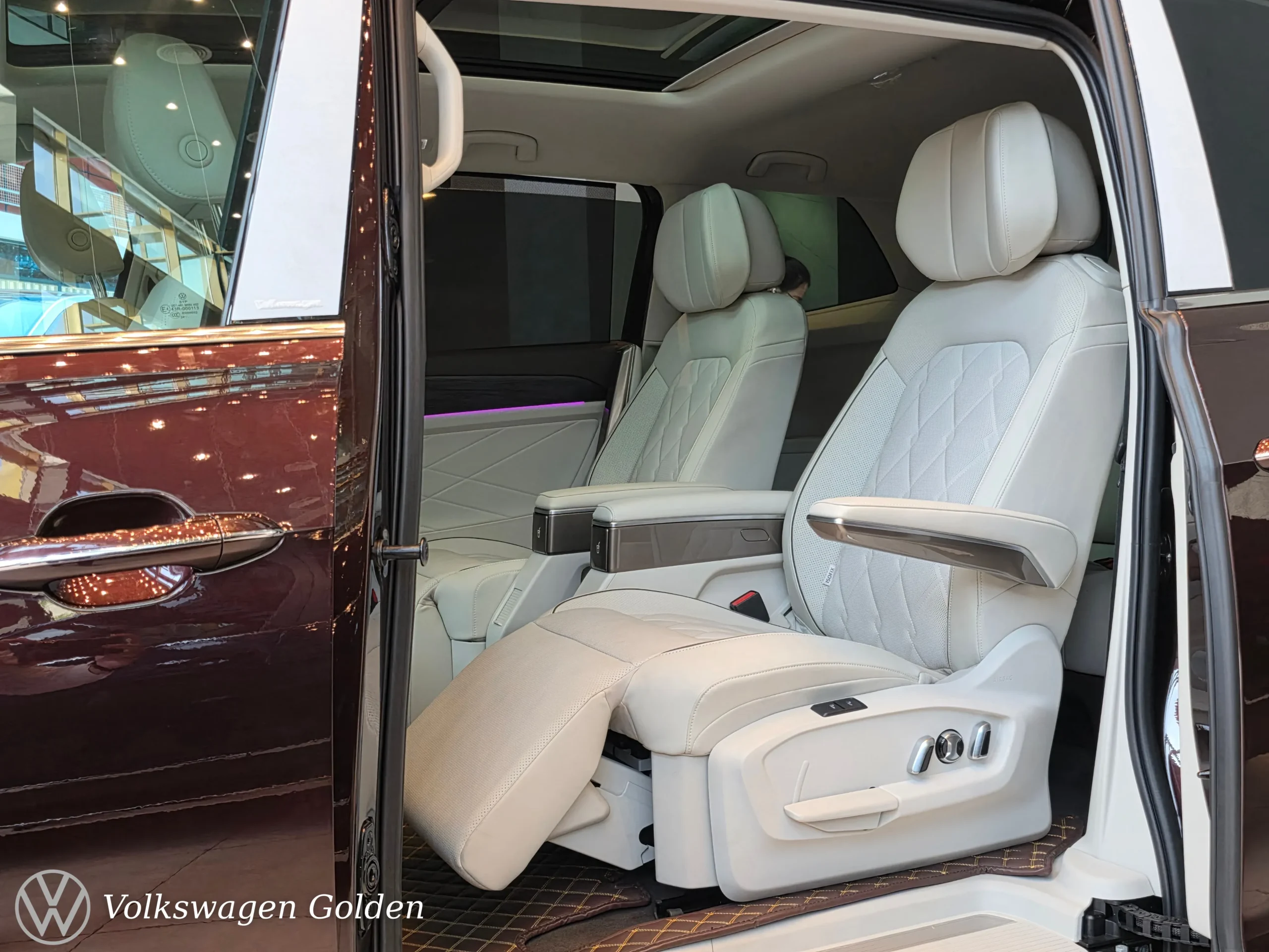 Ghế thương gia trang bị trên phiên bản Luxury