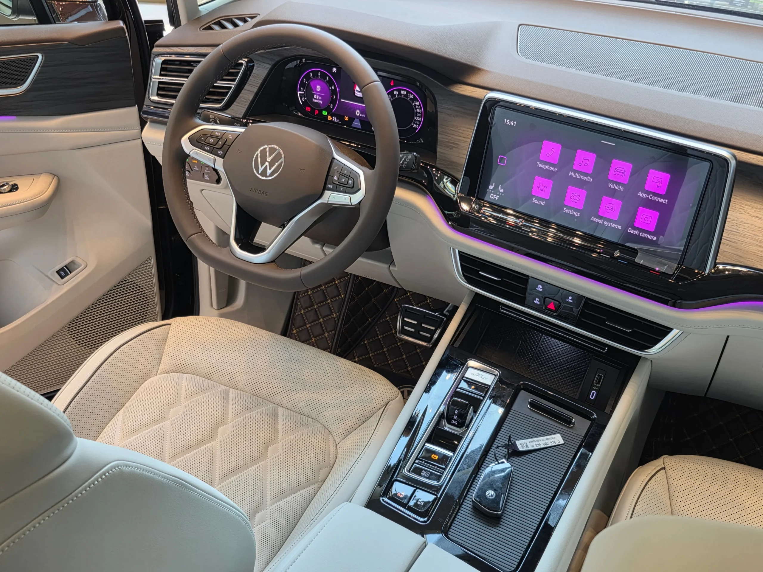 Khoang lái của Volkswagen Viloran 2026
