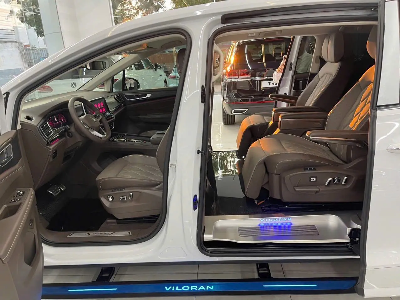 Nội thất Volkswagen Viloran Luxury