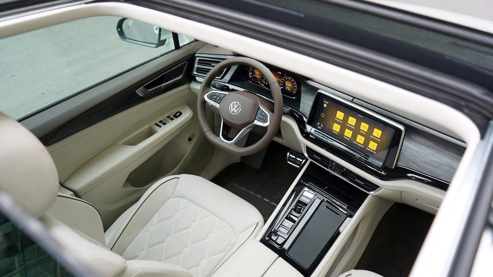 Nội thất Volkswagen Viloran