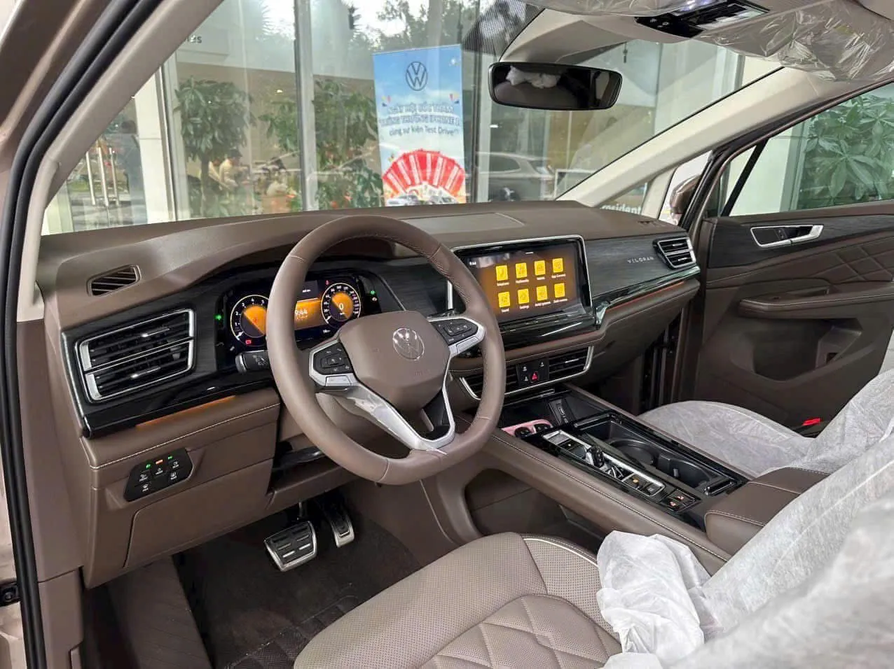 Nội thất Volkswagen Viloran